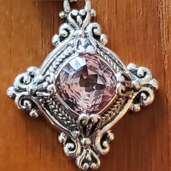 925 Sterling Silver Lavendar Quartz Pendant - Picture 5 of 6